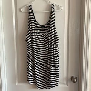 Black and white soft tank. Torrid size 4